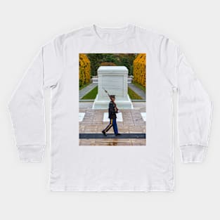 Soldier at the Tomb of the Unknowns Kids Long Sleeve T-Shirt